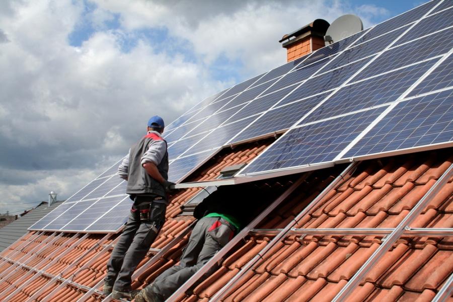 Zonnepanelen vallen uit tijdens zonnigste dagen